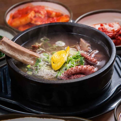 [맛집원정단] 갈비와 낙지한마리가 통째로 갈낙탕 700g
