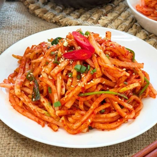 [맛있는집밥] 엄마의손맛 국내산 수제 무생채 1kg