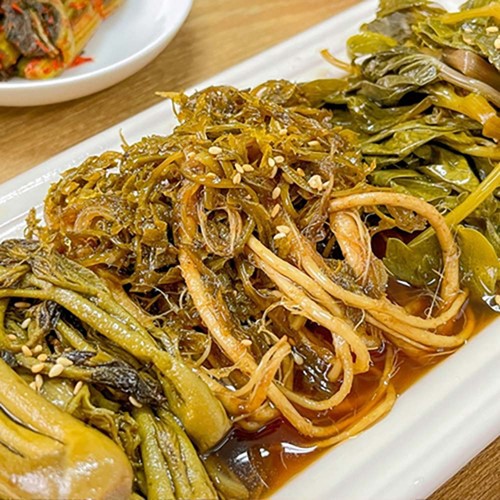 [청년농가] 경북 예천 봄나물 장아찌 3종(냉이  두릅  방풍 각300g)